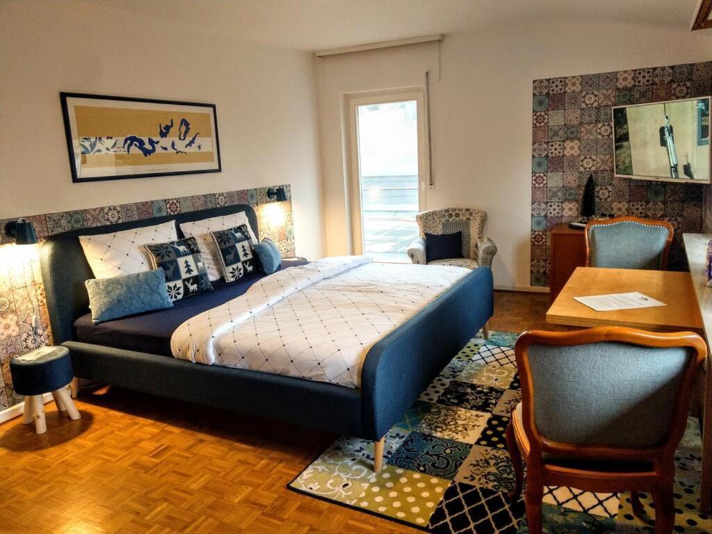 Haus Am Park Homestay